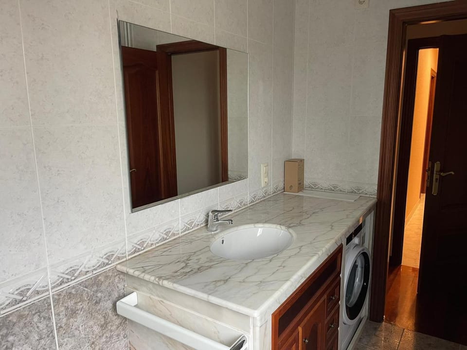 Bathroom, washing machine