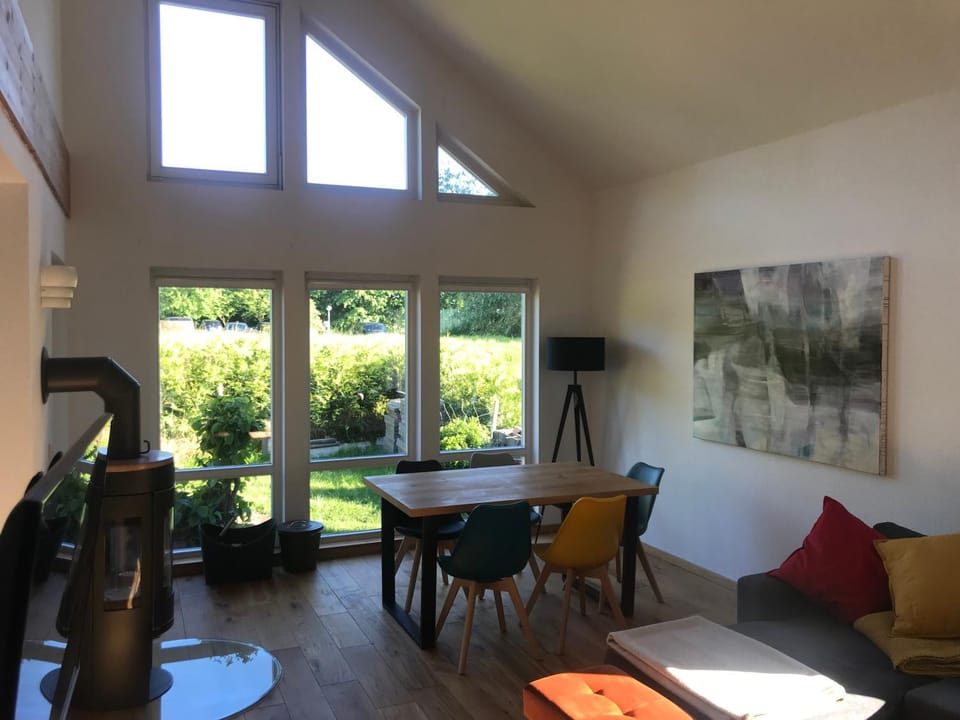 Garden, Living room, Seating area, Dining area, Garden view