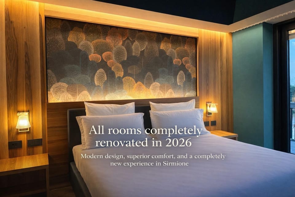 Bed, Photo of the whole room, Bedroom, Text overlay