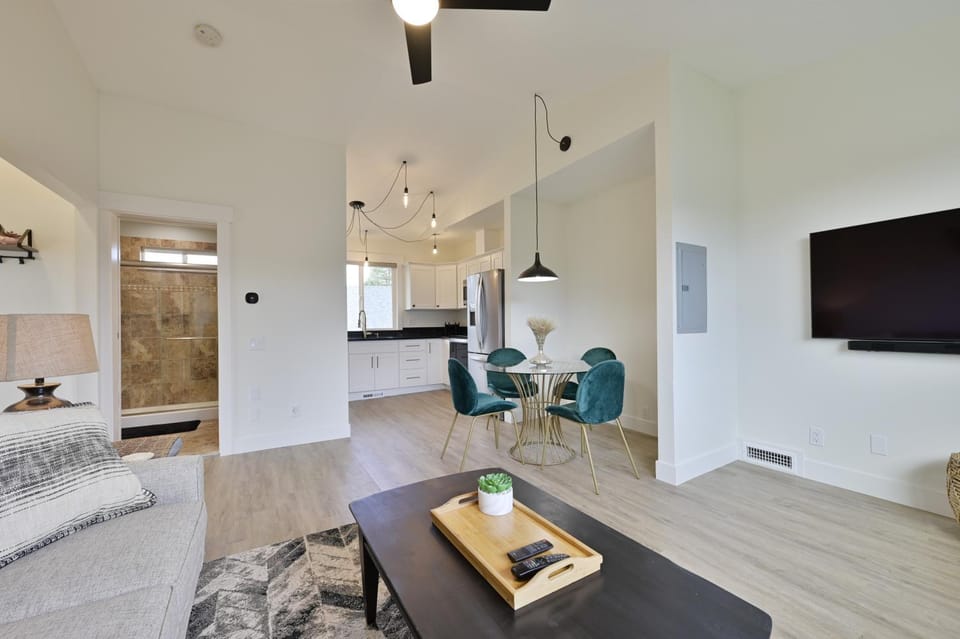 Living room, Dinner, kitchen