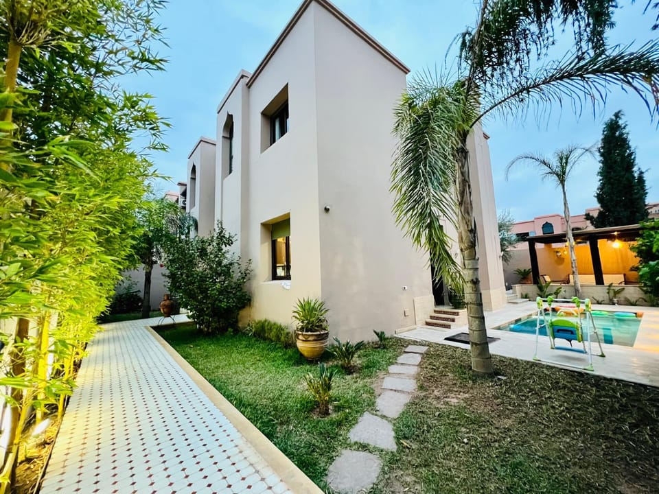 Property building, Patio, Garden, Garden view, Pool view, Swimming pool