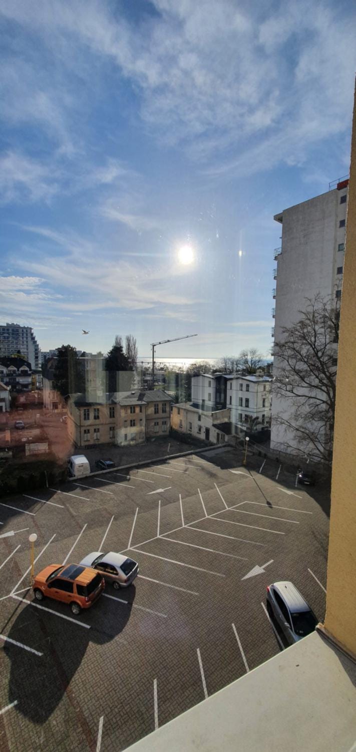 Neighbourhood, Street view