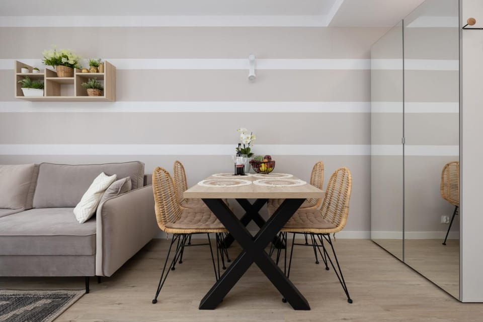 Living room, Seating area, Dining area, wardrobe