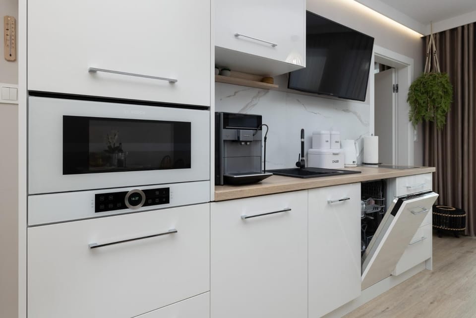Coffee/tea facilities, Kitchen or kitchenette, dishwasher, minibar, pet friendly, stove