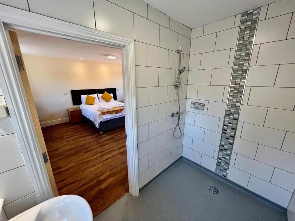Lillypool Farm, Rooms & Lodges Apartment in Sedgemoor