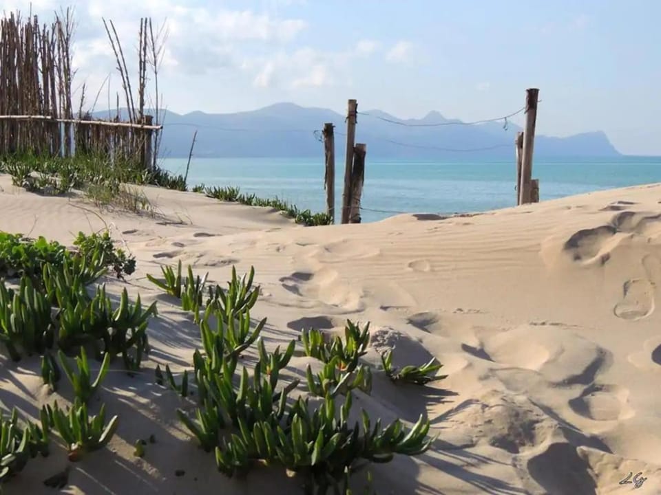Nearby landmark, Beach