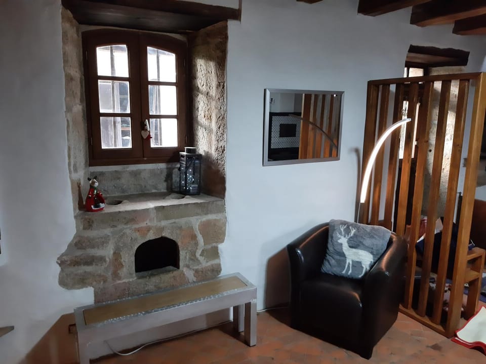 Gite avec charme entre Collonges la rouge-Turenne House in Nouvelle-Aquitaine