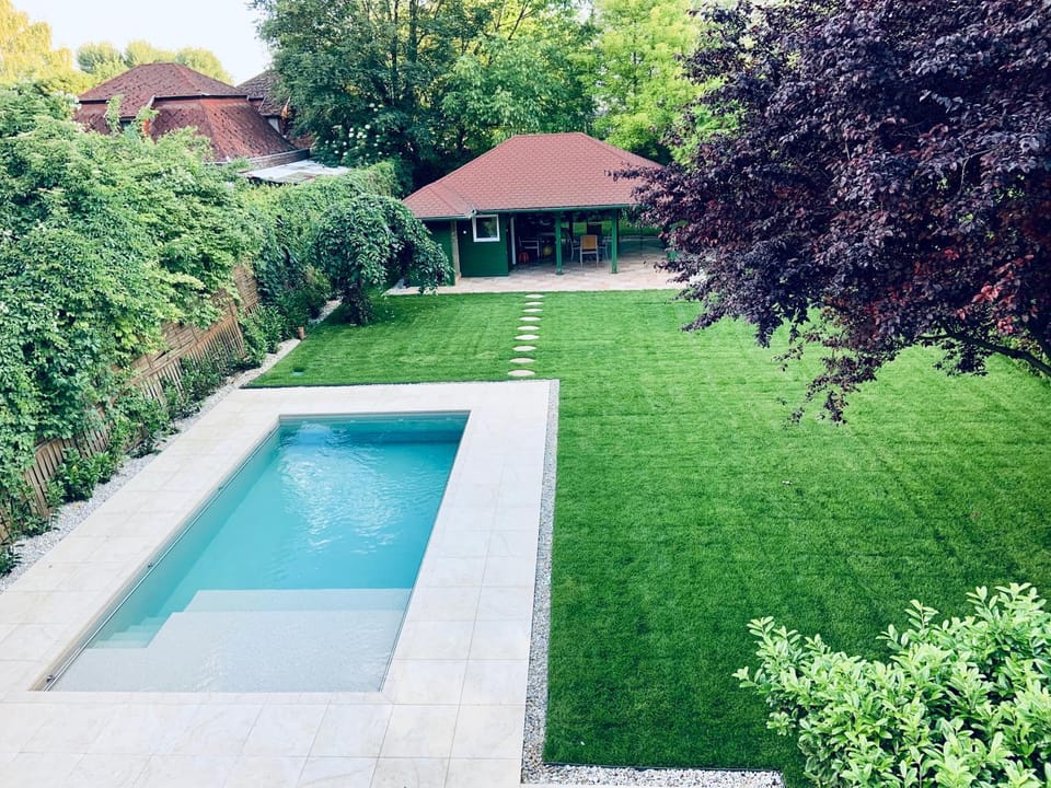 Garden view, Swimming pool, Swimming pool