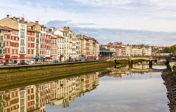 Appartement Bayonne-Adour, 3 pièces, 6 personnes. Apartment in Bayonne