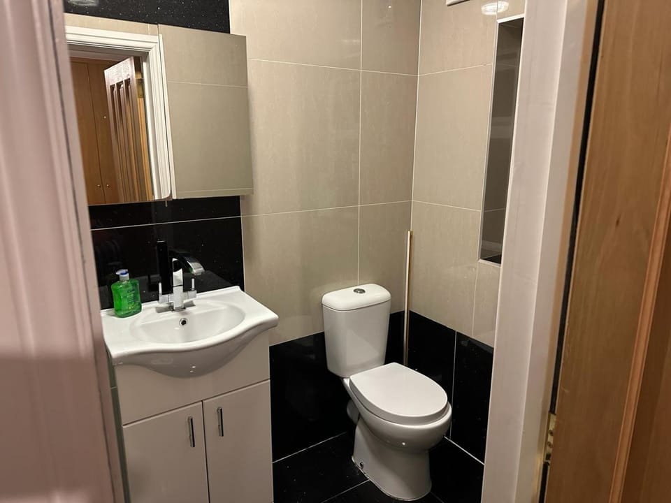 Toilet, Bathroom