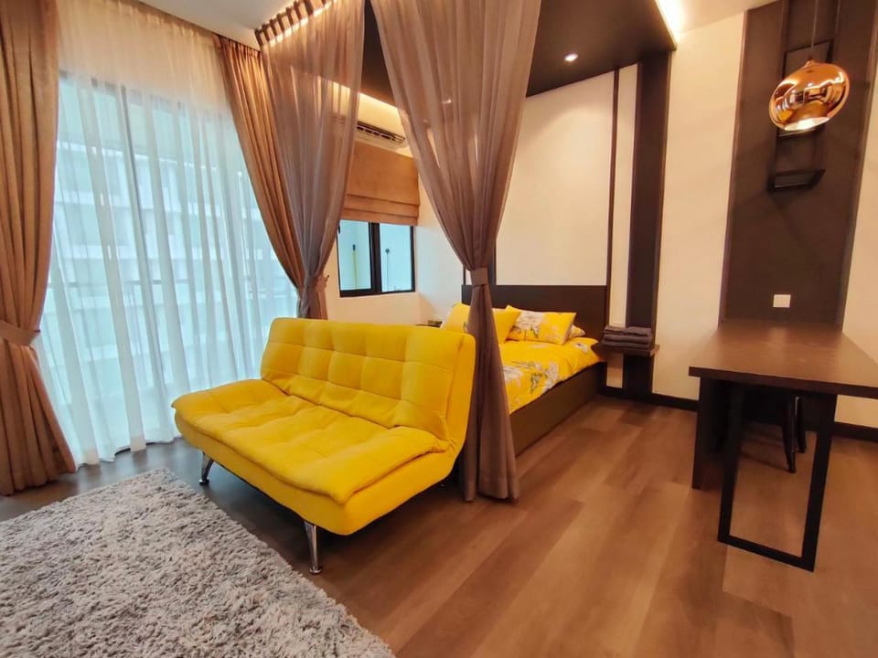 Bed, Seating area, Bedroom