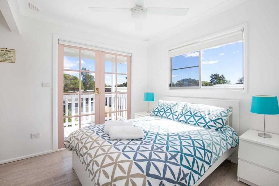 Come Wot Mey Pet Friendly 4 Mins Walk to Beach House in Culburra Beach