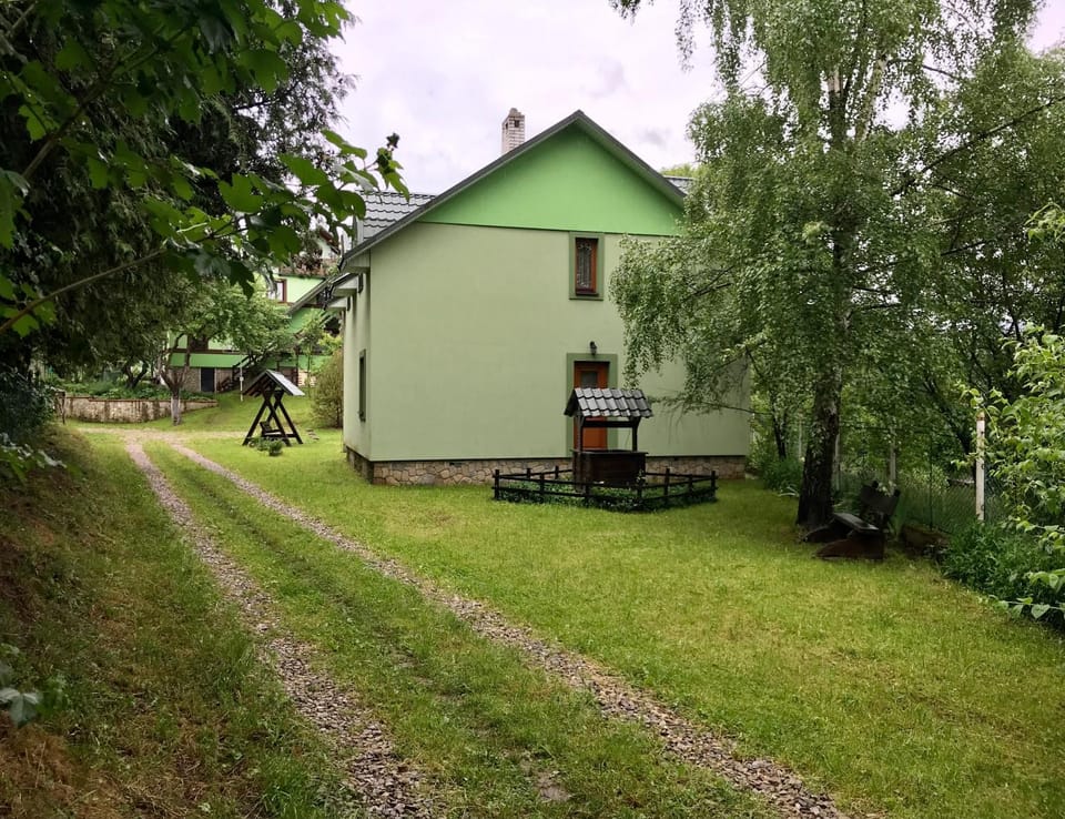 Property building, Day, Natural landscape, Summer, Garden view