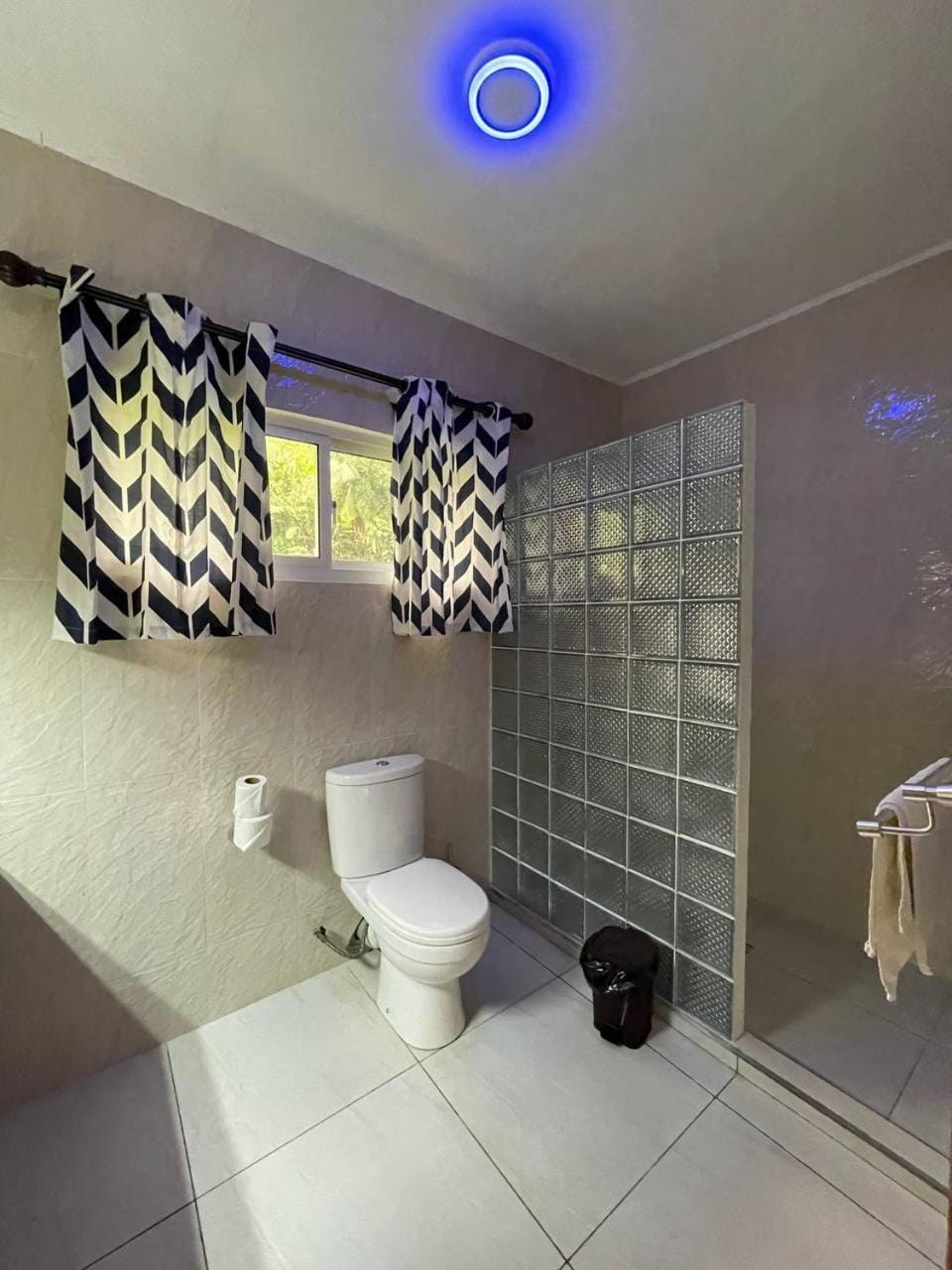 FOND B'OFFAY LODGE Apartment in Africa