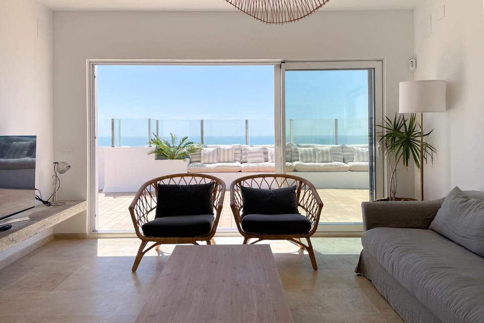 Living room, Sea view