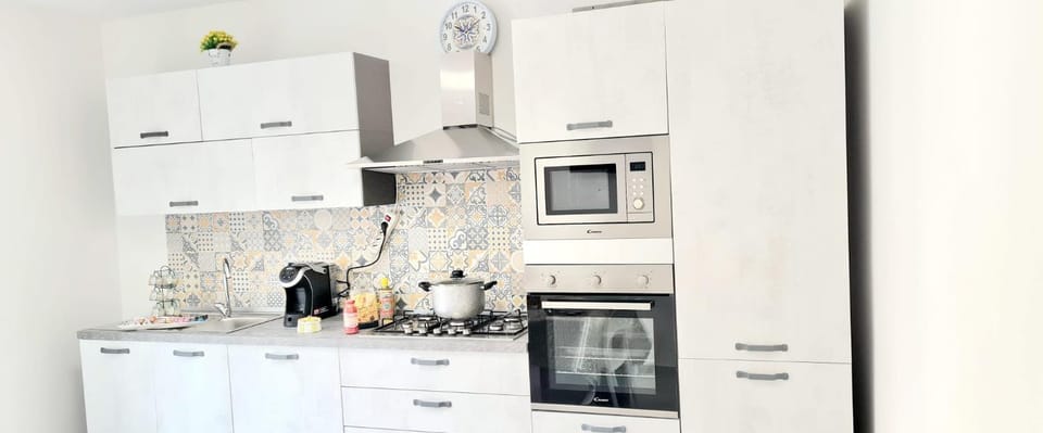 Coffee/tea facilities, Kitchen or kitchenette, minibar