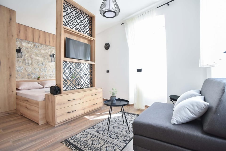Seating area, Bedroom