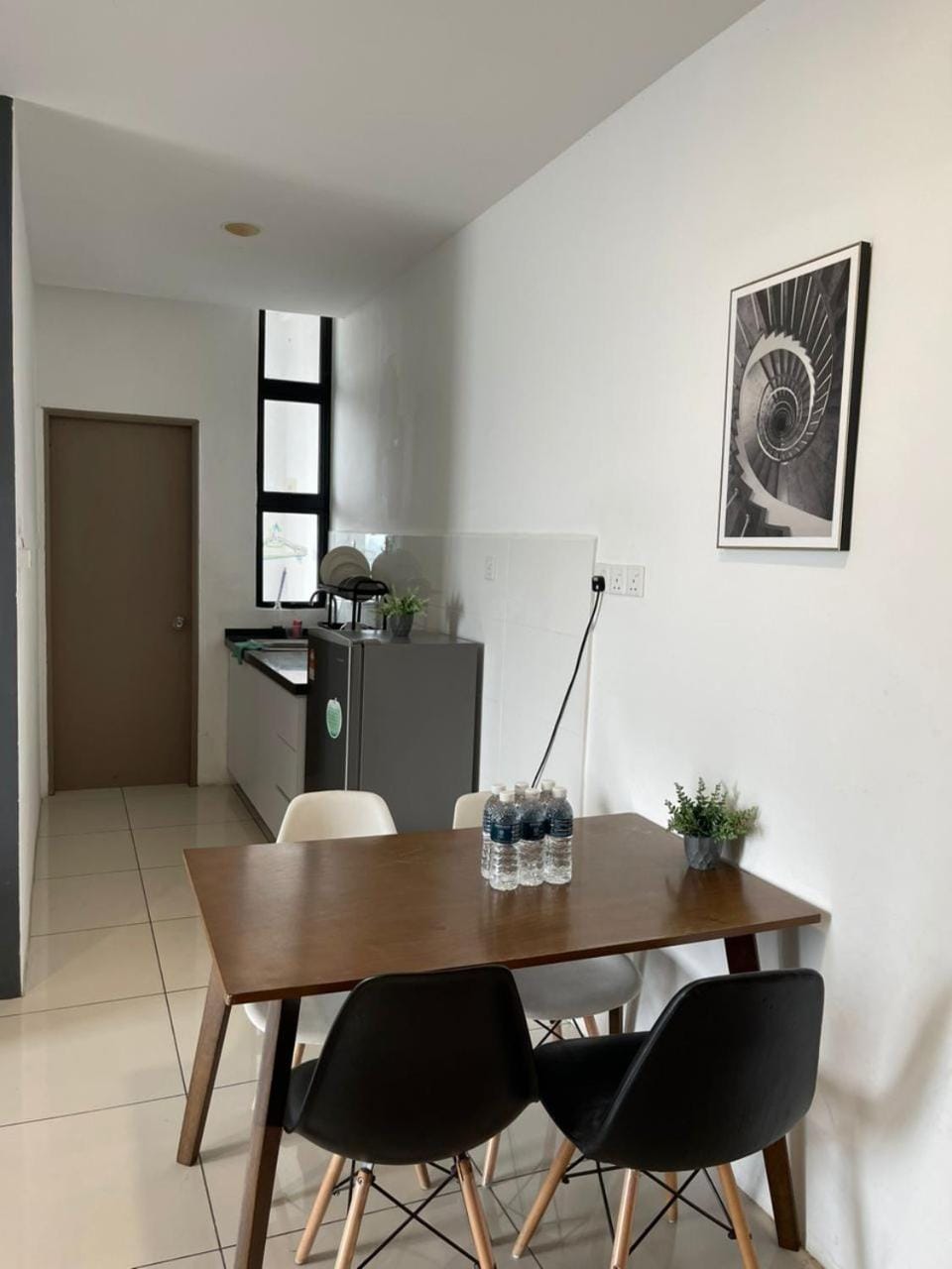 Kitchen or kitchenette, Living room, Dining area