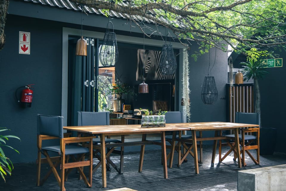 Property building, Breakfast