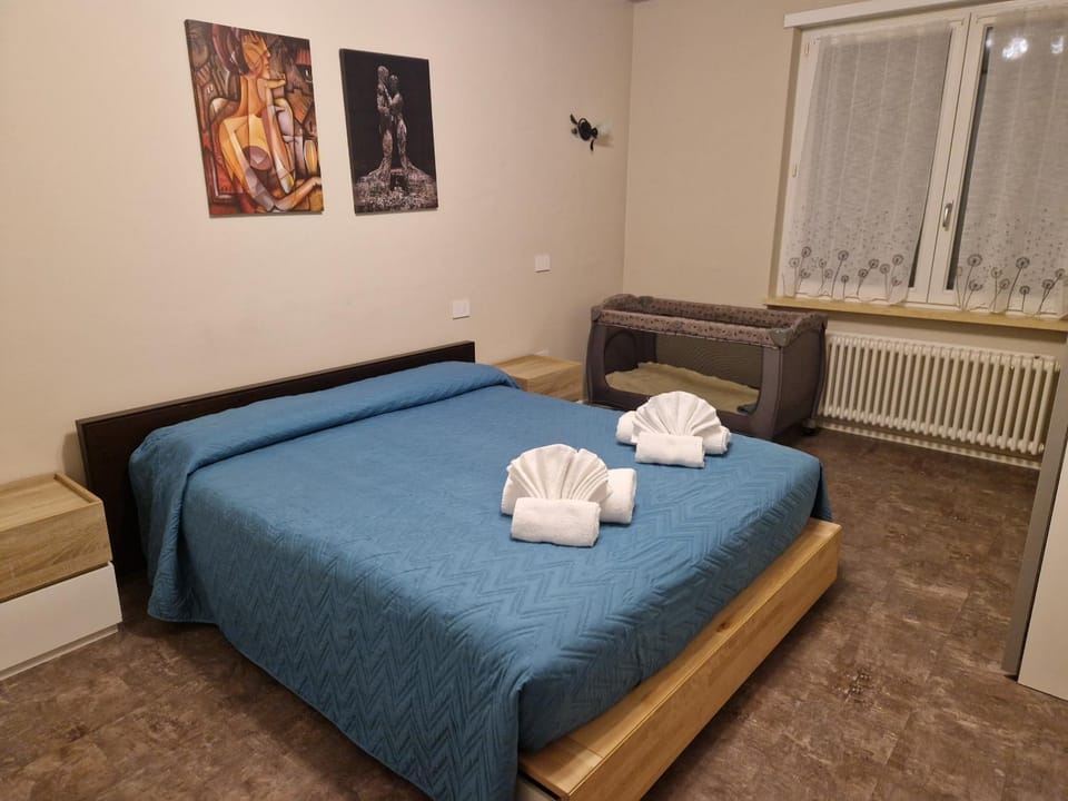 Infinite Blue Apartment in Riva del Garda
