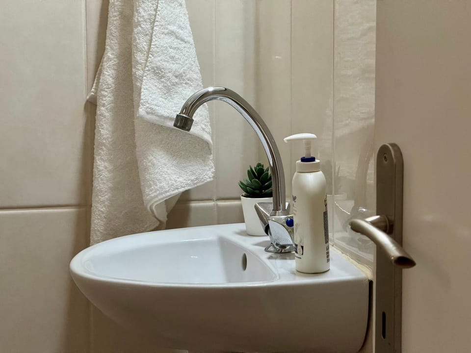 Modern Apartment in Kos Town, Close to the Beach - No 1 Apartment in Kos