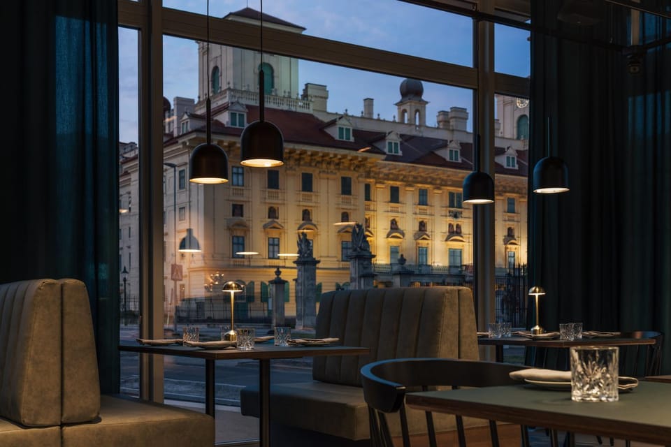 Restaurant/places to eat