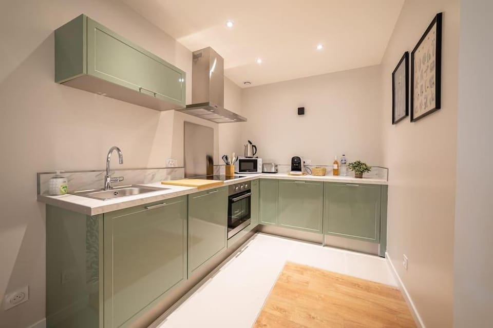 Kitchen or kitchenette, kitchen