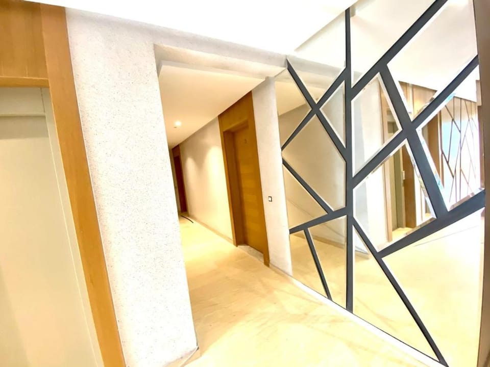 Anfa Living 11 - Classy & Élégant near the Sea Apartment in Casablanca