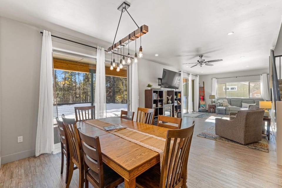 Fun Amok by Casago McCall - Donerightmanagement House in McCall