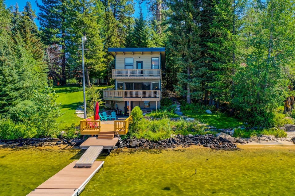 Classic McCall Lake House by Casago McCall - Donerightmanagement House in McCall