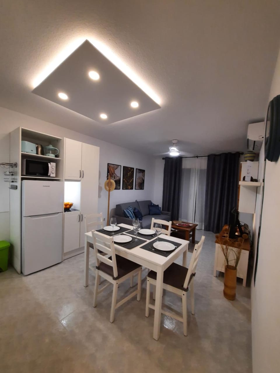Communal lounge/ TV room, TV and multimedia, Kitchen or kitchenette, Living room, Dining area