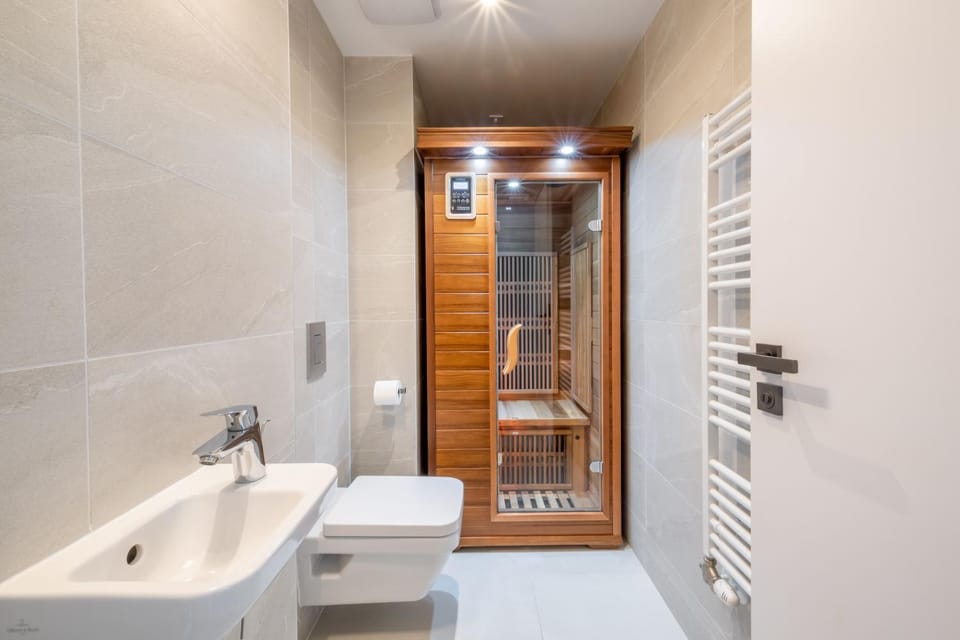 Toilet, Sauna, Sauna