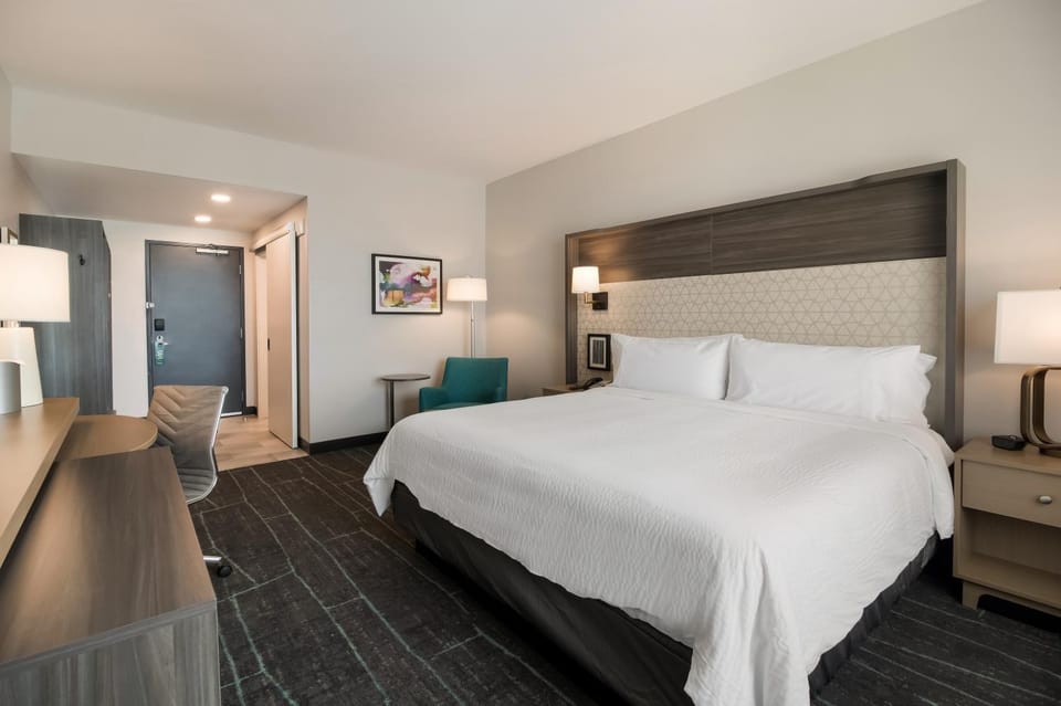 Bed, TV and multimedia, Photo of the whole room, Bedroom, Guests, hair dresser