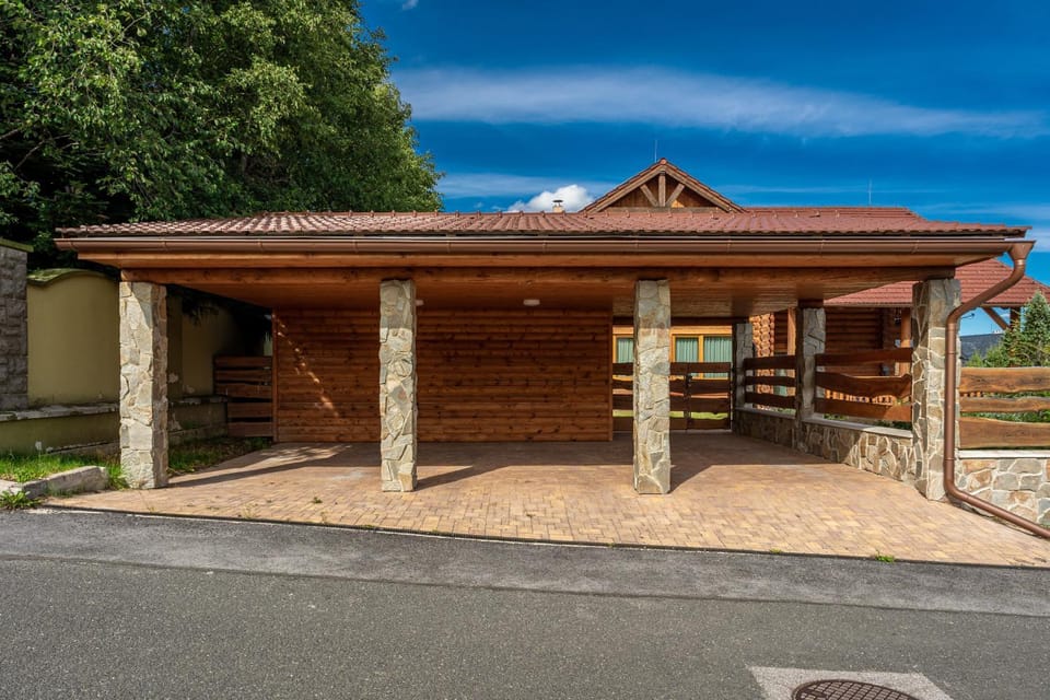 Property building, Parking