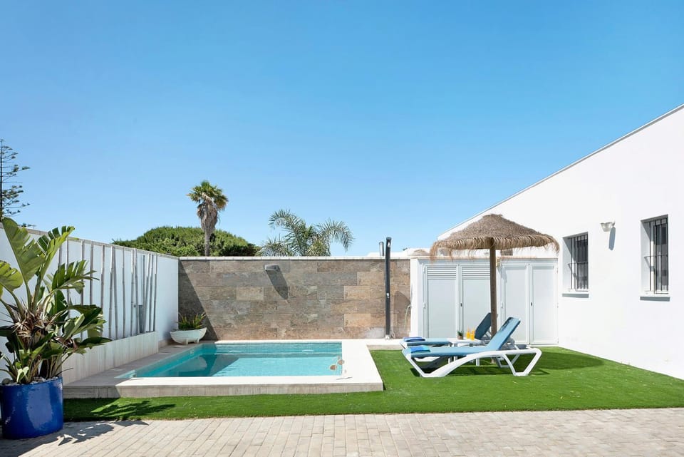 Property building, Swimming pool