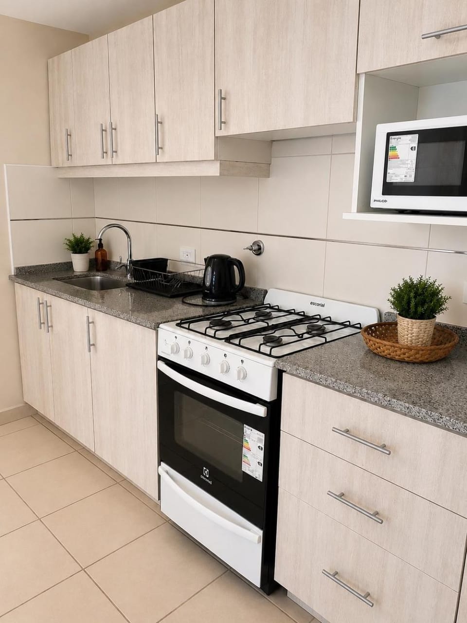 Moderno y amplio Departamento con cochera Apartment in Godoy Cruz