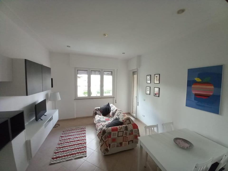 Carachouse-Lido di Camaiore, tra pini marini e mare Apartment in Emilia-Romagna