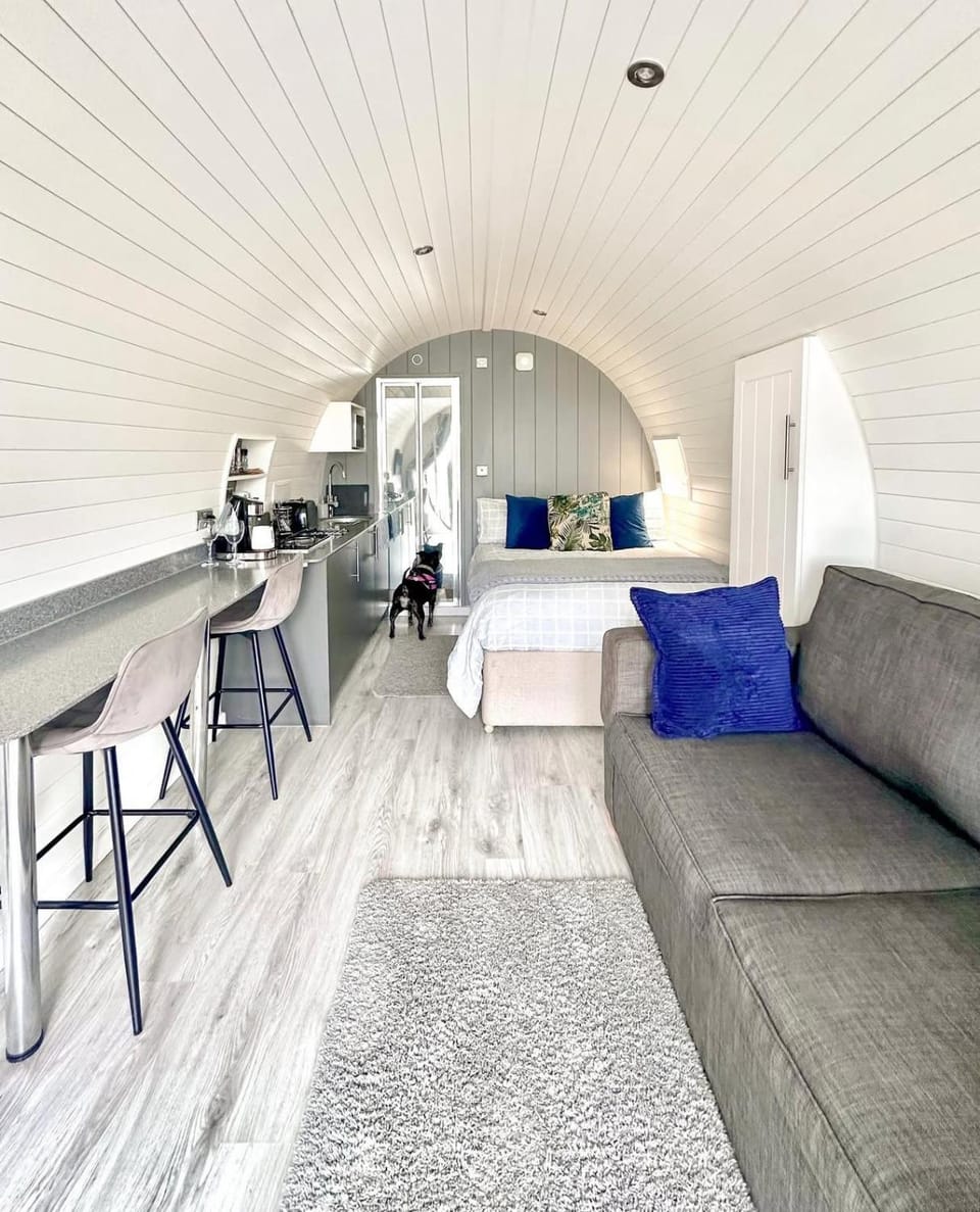 Parcglas - Hazel Chalet in Wales