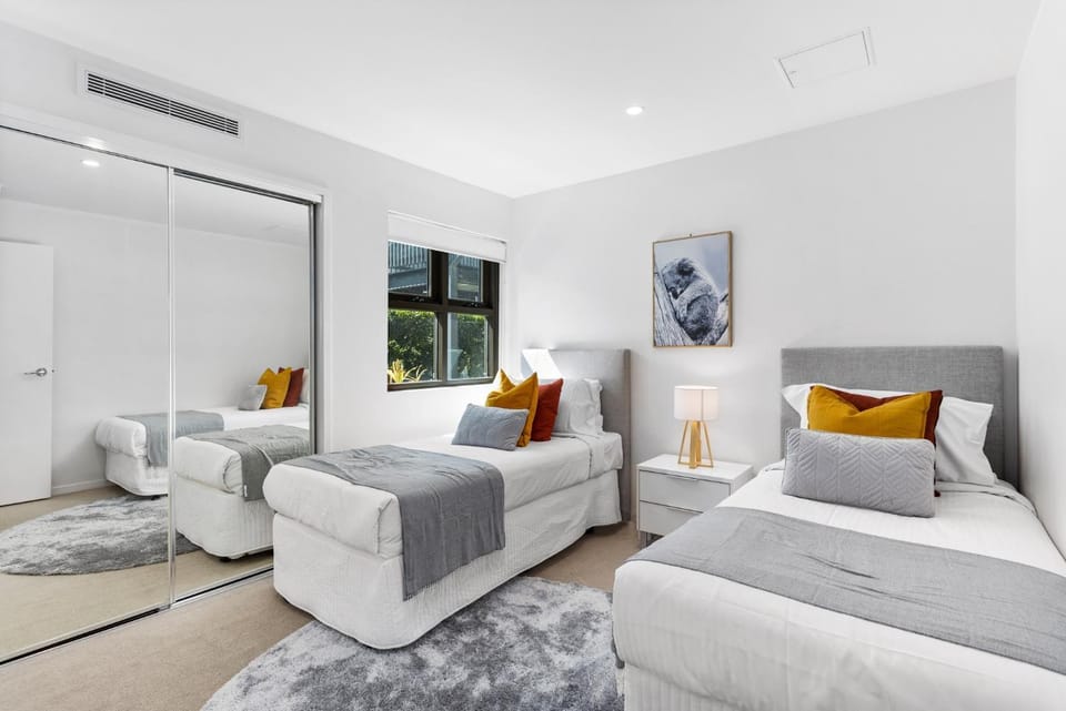 Spacious and Superb 3-bed Apartment Apartment in Bulimba