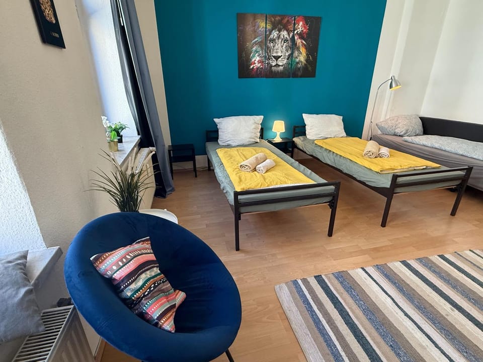 Bed, Lounge or bar, Bedroom