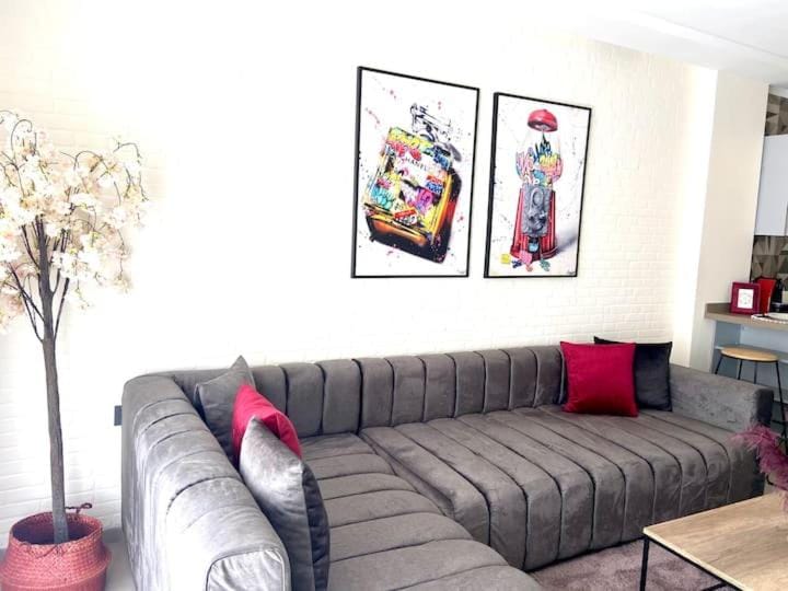 Metropolitan 19- 2 BEDROOMS with terrace NEW&SUNNY Apartment in Casablanca