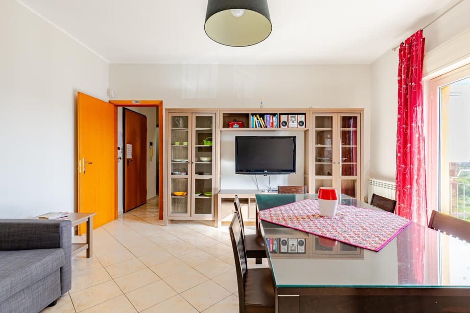 Communal lounge/ TV room, Balcony/Terrace, Breakfast