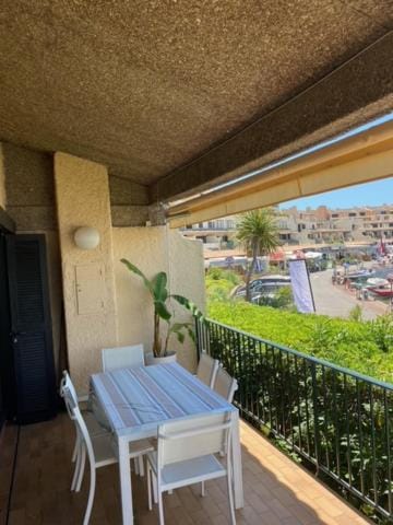 LA GALIOTTE SUR LE GOLFE DE ST TROPEZ Apartment in Gassin