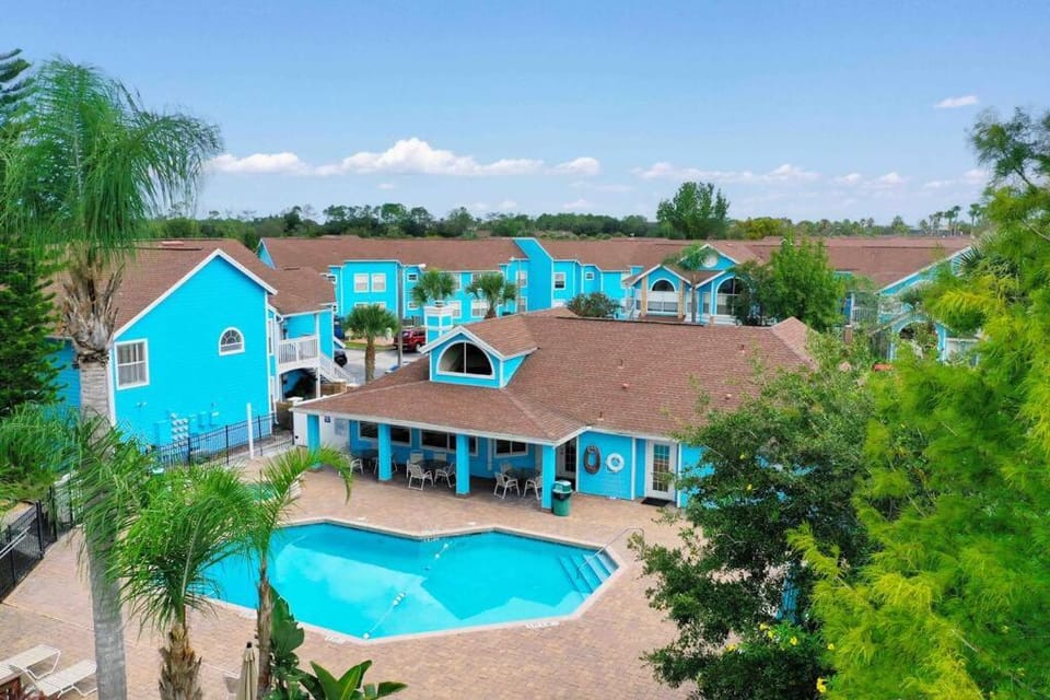 *Disney-15min away* Magical Mickey themed condo Apartment in Osceola County