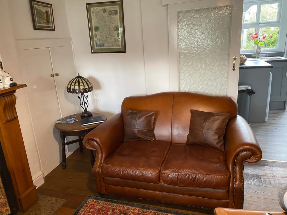 Primrose cottage House in High Peak District