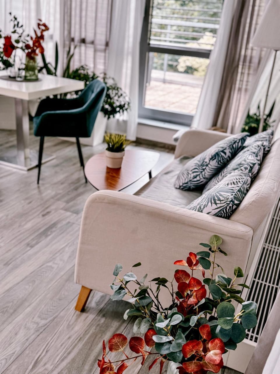 Living room, Seating area