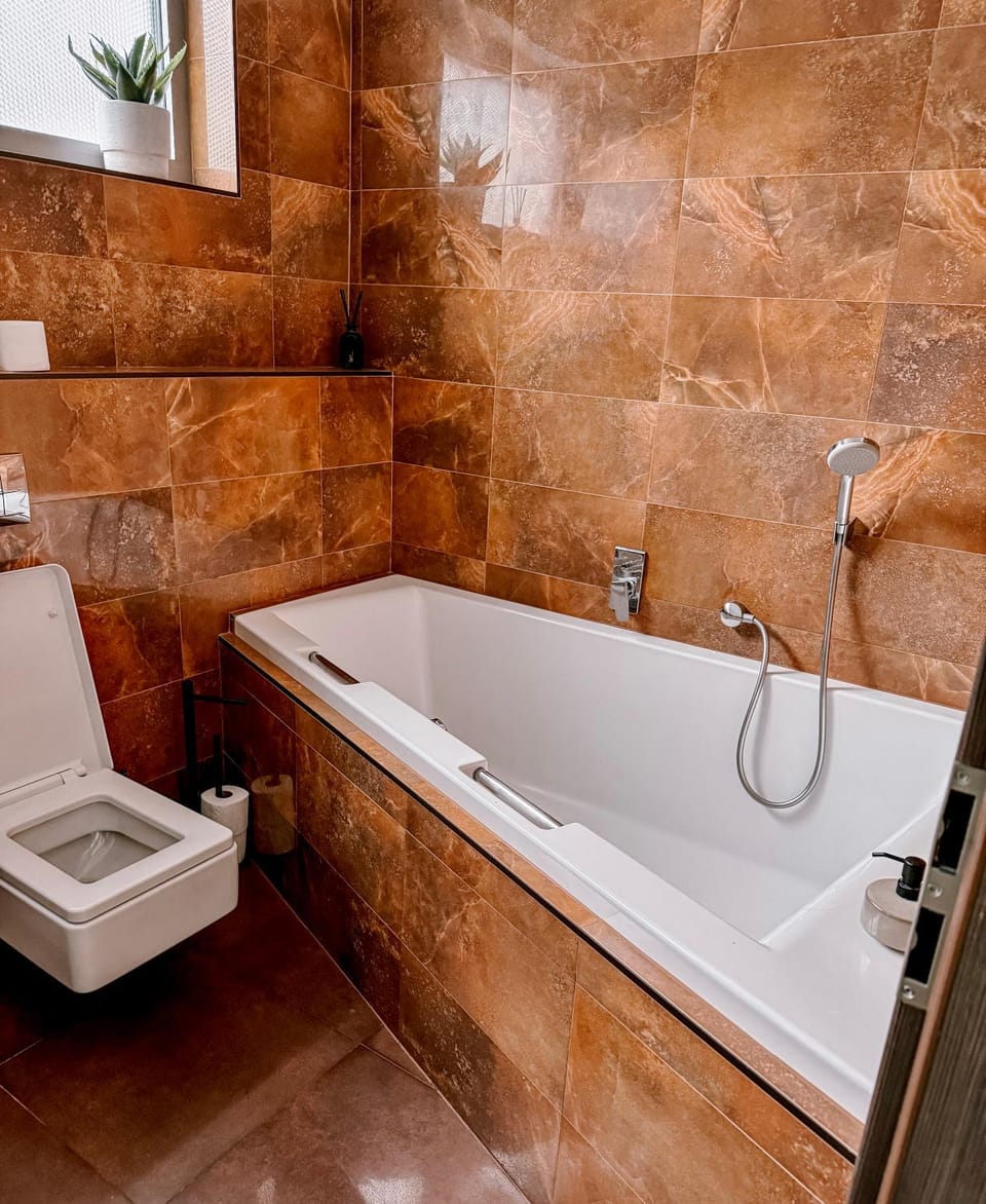 Toilet, Bathroom, Bath, towels