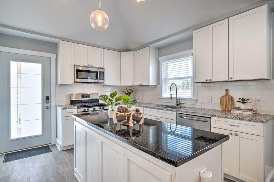 Family-Friendly Home Near Noblesville Square! House in Noblesville