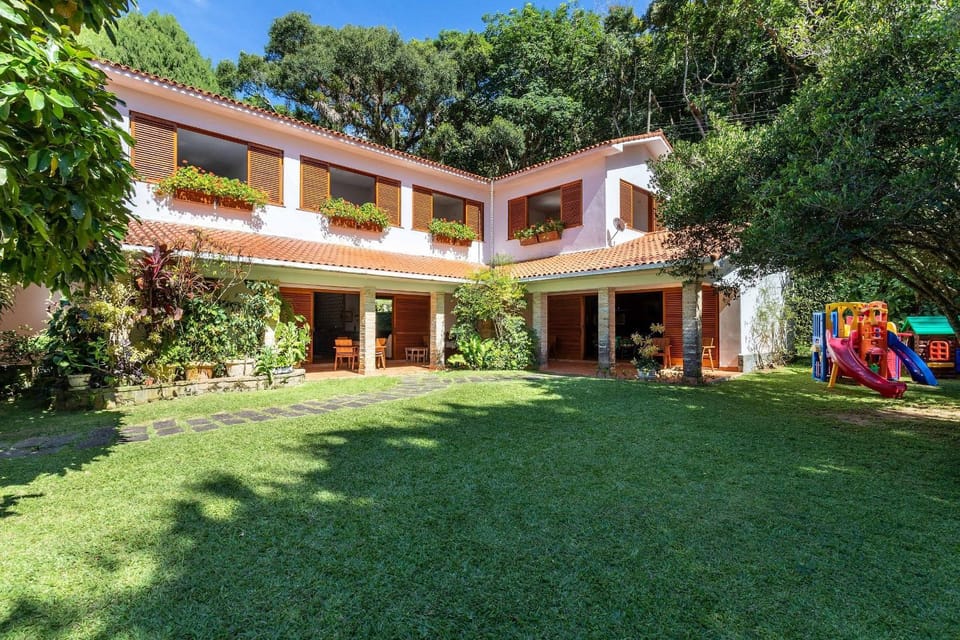 Facade/entrance, Garden