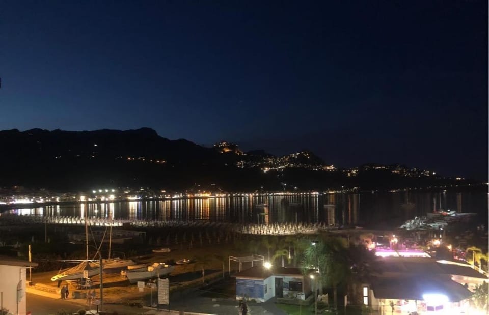 Nearby landmark, Night, Neighbourhood, Balcony/Terrace, Balcony/Terrace, City view, Sea view, Sea view, Street view